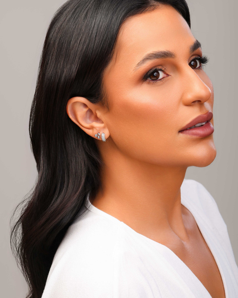 Brinco Cereja Pontos de Luz Cristal Ródio Branco