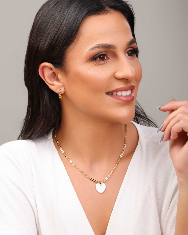 Gargantilha Elos Ovais Coração Madrepérola Banhado a Ouro 18K - 40 cm