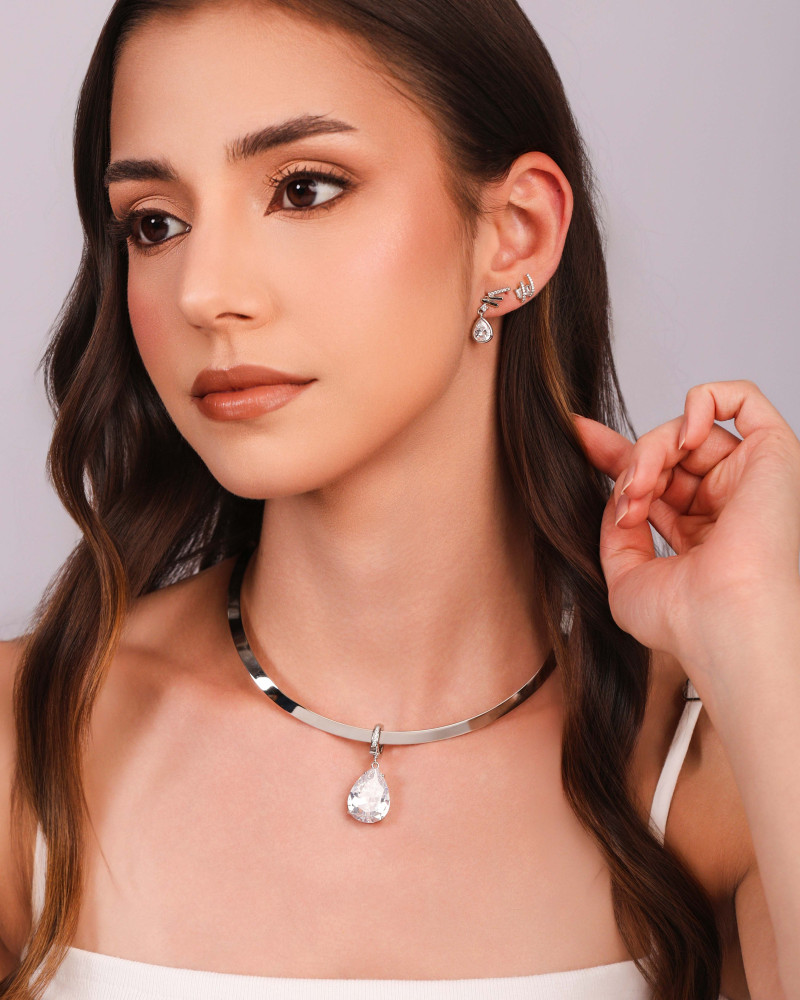 Pingente Gota Cravejada Cristal Ródio Branco