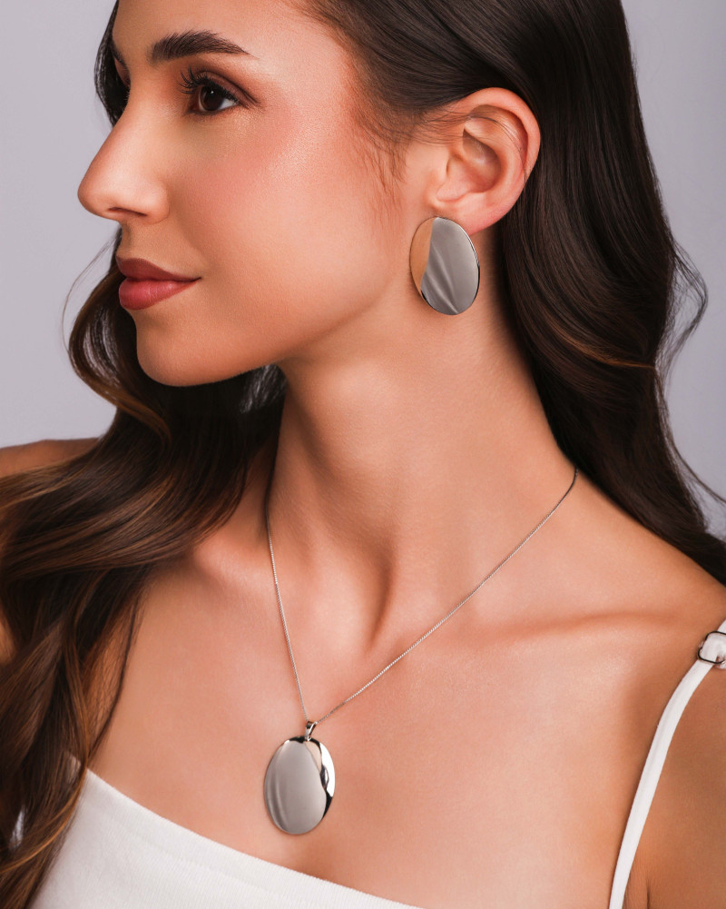 Brinco Oval Liso 3.7 cm Ródio Branco