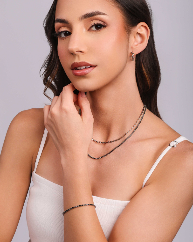 Brinco Meia Argola Ondas Lisas 1.6 cm Ródio Branco