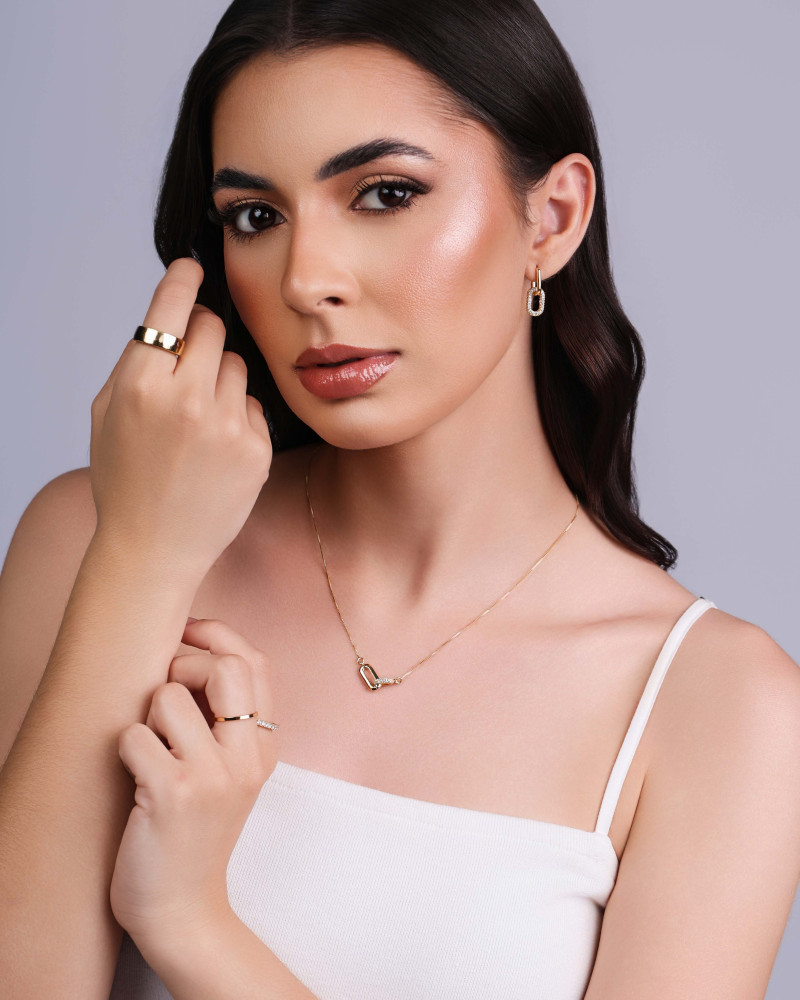 Anel Reto Liso Cravejado Cristal Tamanho 20 Banhado a Ouro 18K