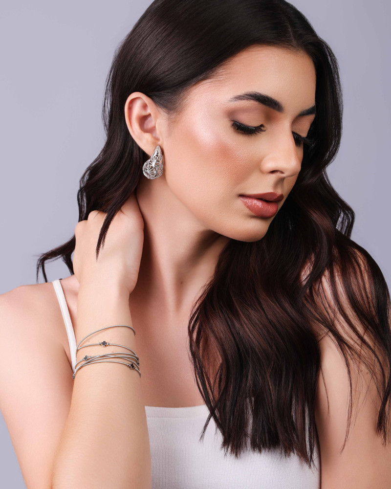 Pulseira Corda de Violão Trevos Ródio Branco