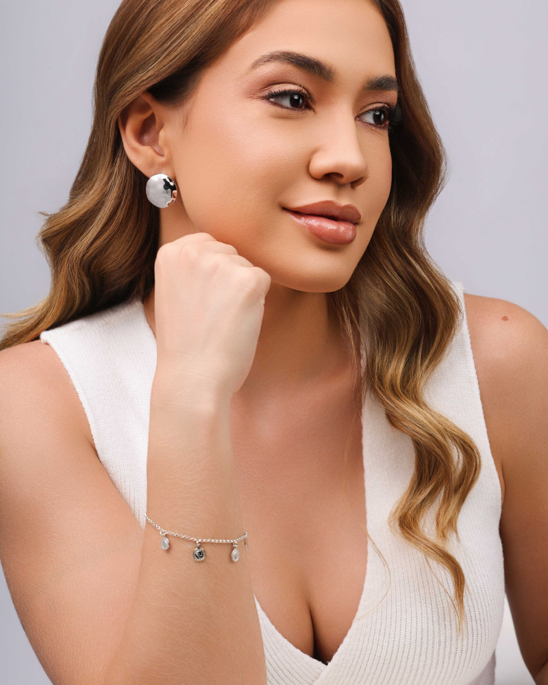 Brinco Redondo Orgânico Amassado 2.2 cm Ródio Branco