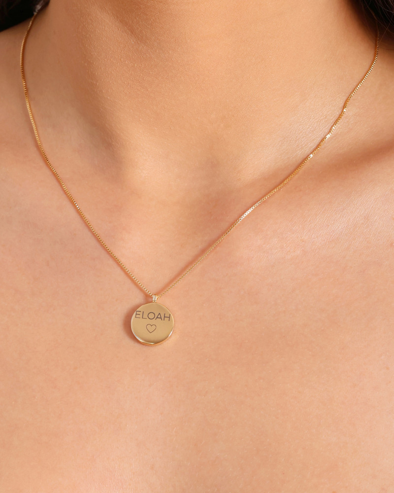 Gargantilha com Pingente Redondo Personalizado Banhado a Ouro 18K